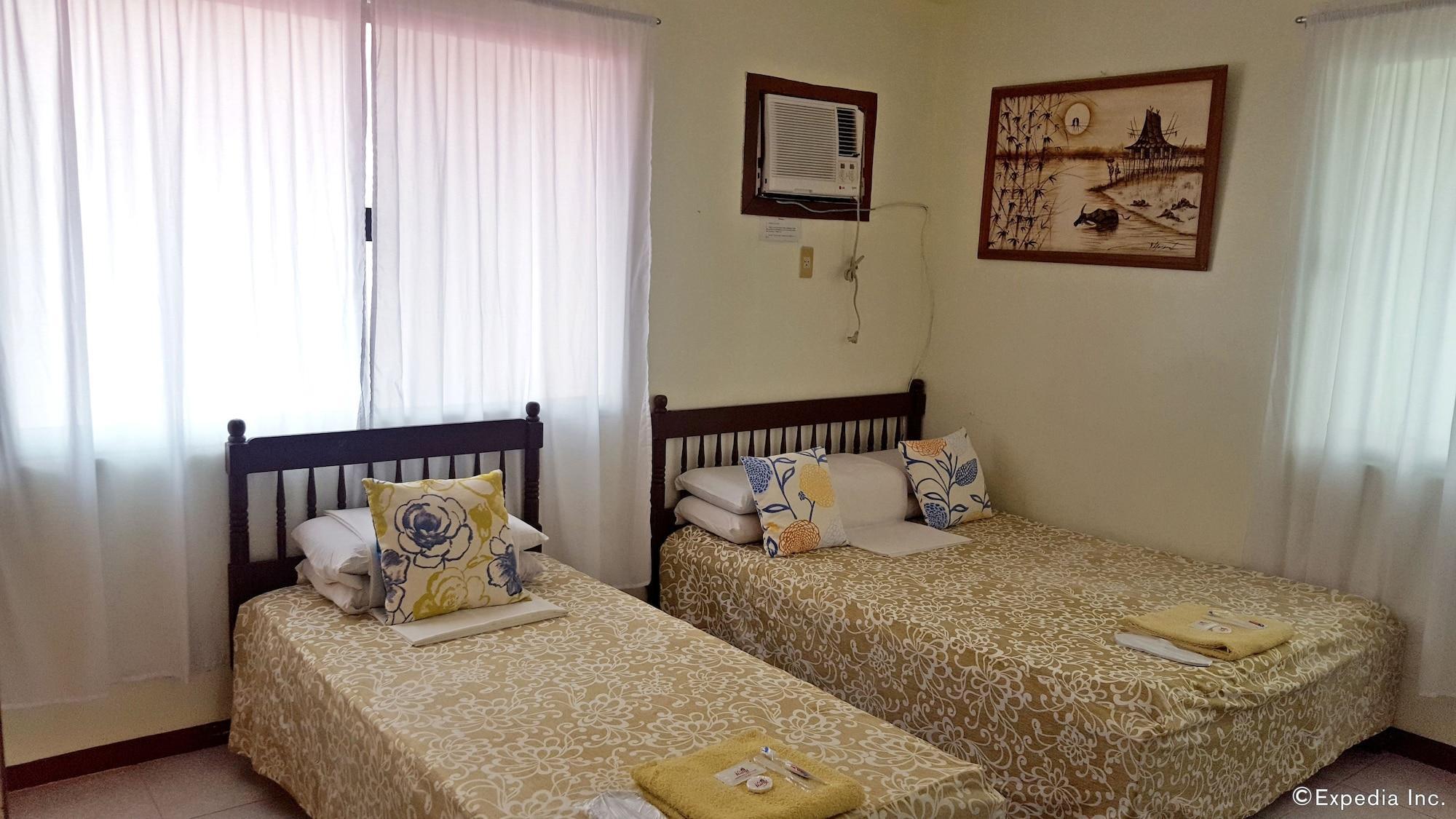 Lola Itang Pension House Tiniguiban 外观 照片