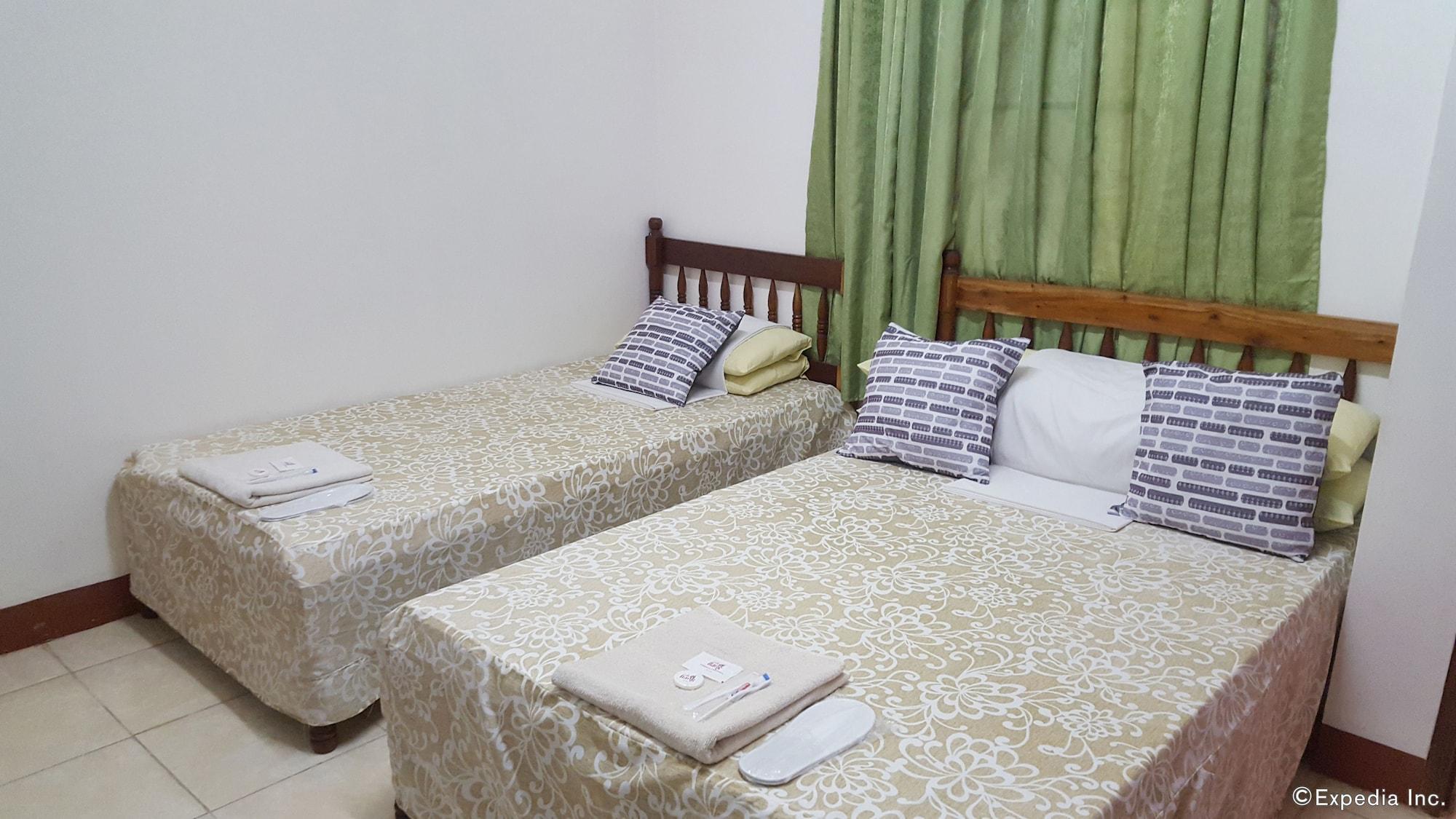Lola Itang Pension House Tiniguiban 外观 照片