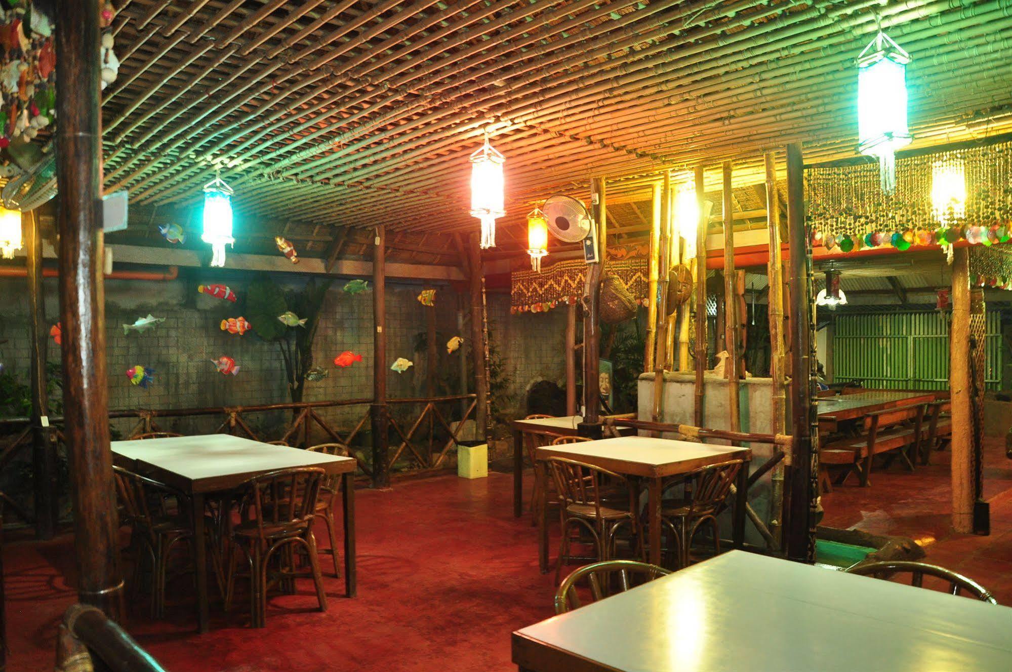 Lola Itang Pension House Tiniguiban 外观 照片