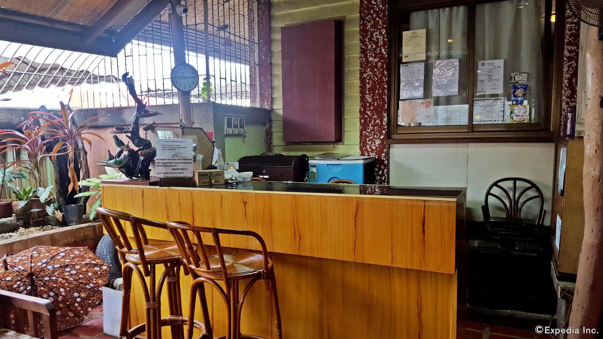 Lola Itang Pension House Tiniguiban 外观 照片